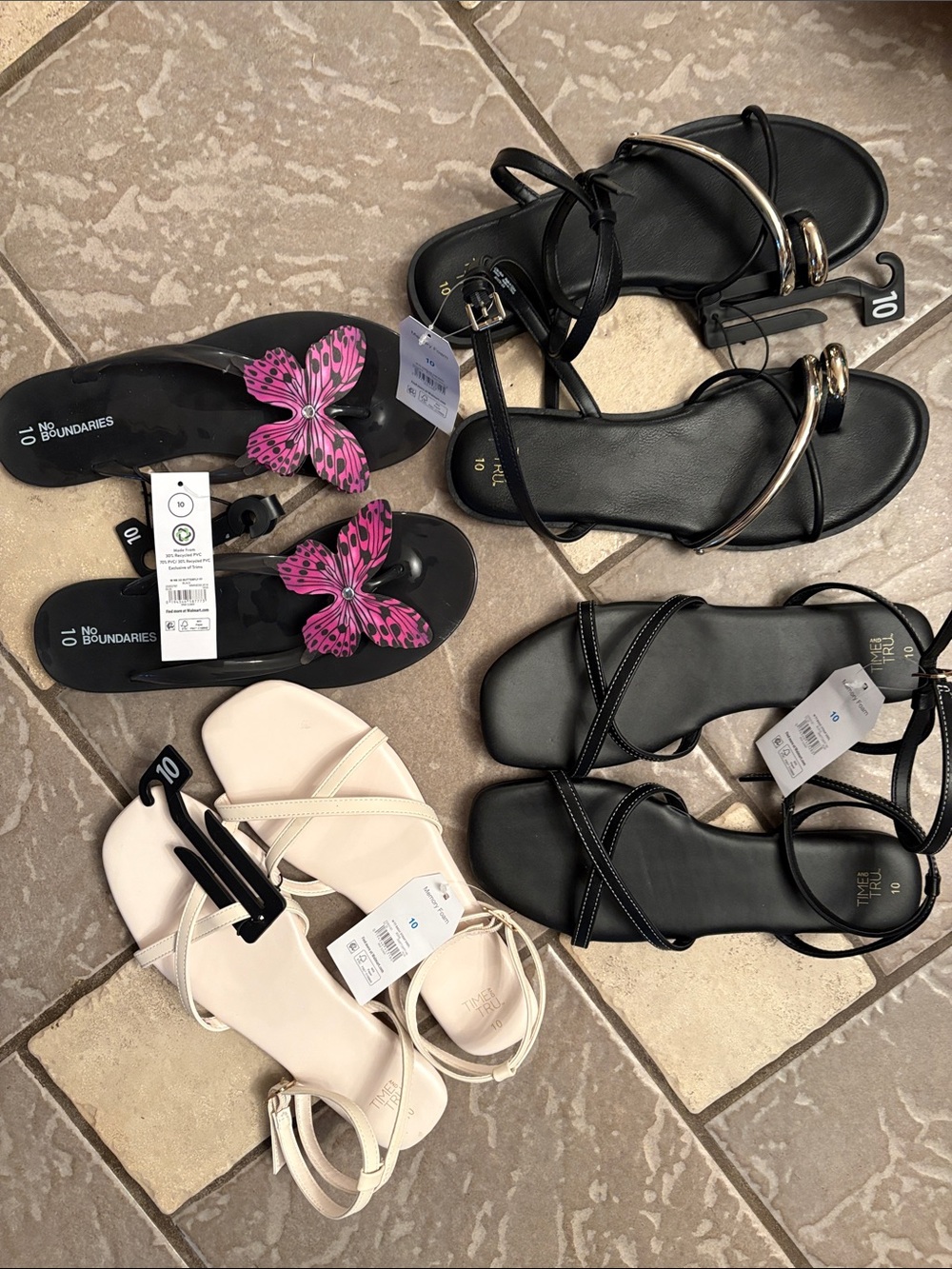 Lot 4 No Boundaries Time & Tru Women's Strappy Sandal Bundle size 10